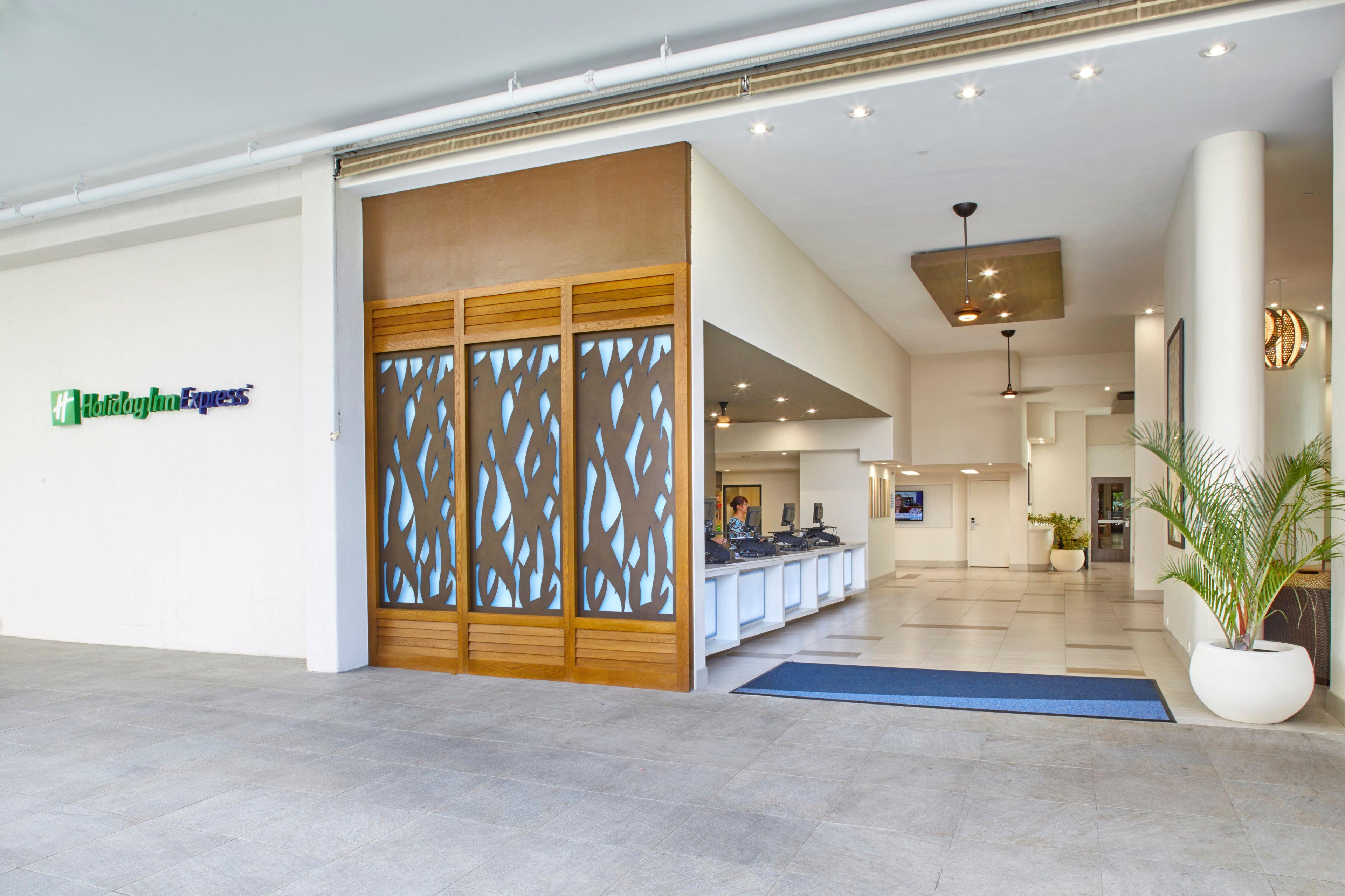 Holiday Inn Express Waikiki, an IHG Hotel Honolulu Bagian luar foto