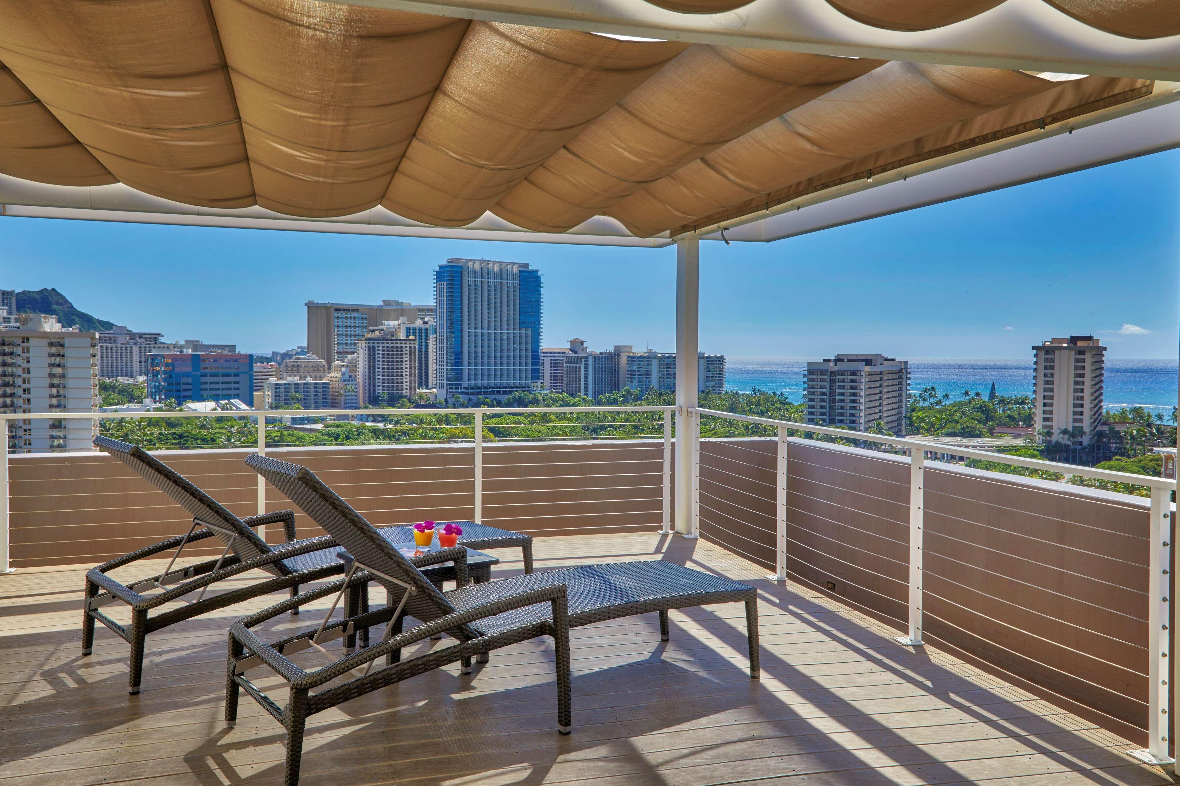 Holiday Inn Express Waikiki, an IHG Hotel Honolulu Bagian luar foto