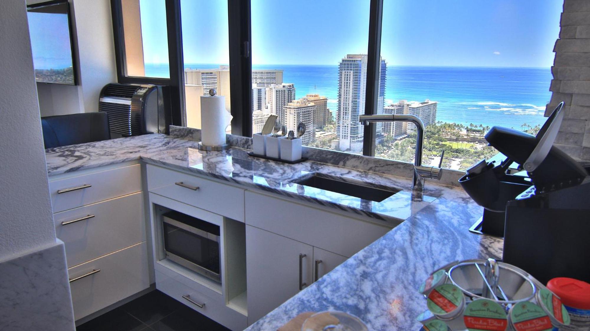 Holiday Inn Express Waikiki, an IHG Hotel Honolulu Bagian luar foto